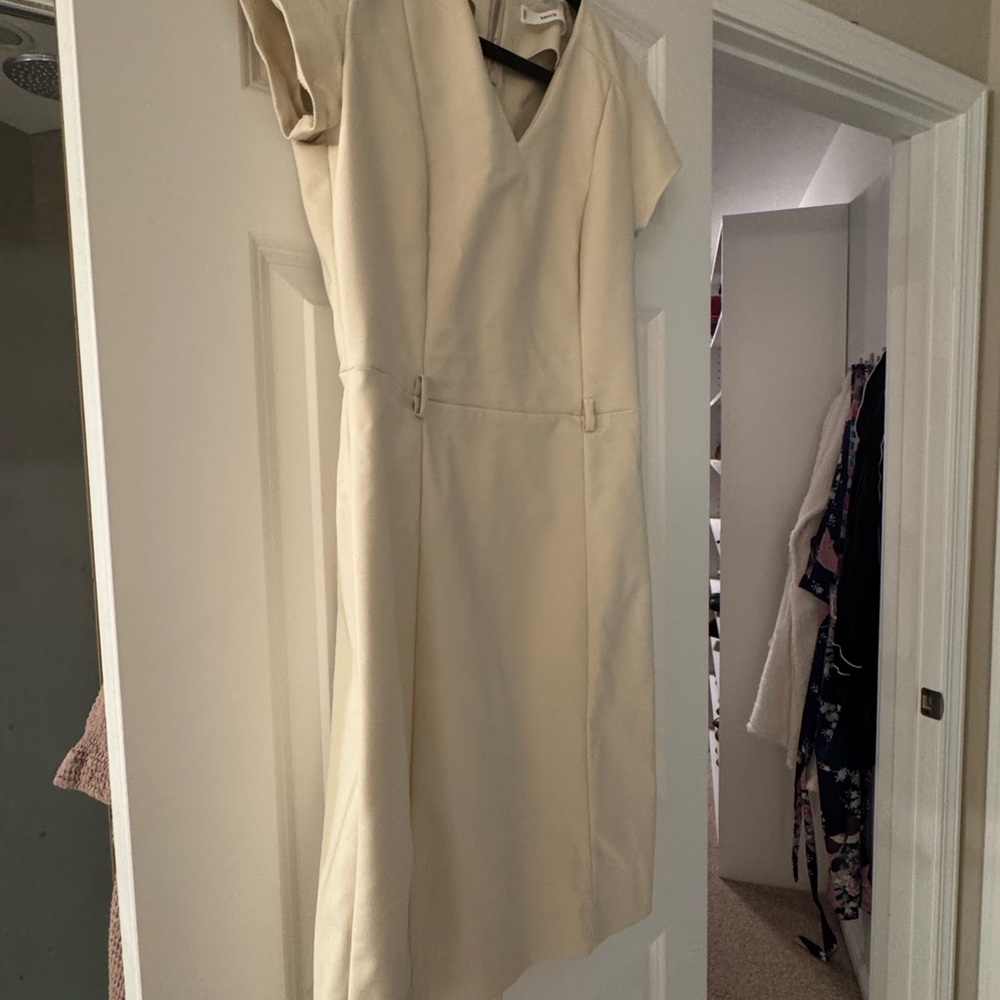 Mango Cream Sheath Mini Dress V-neck Sleeveless